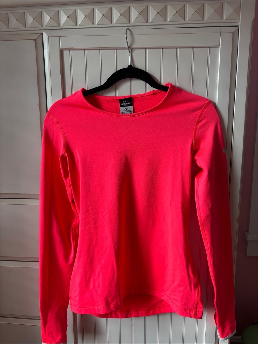 Nike Women’s Long-Sleeve Performance Top — Neon Pink